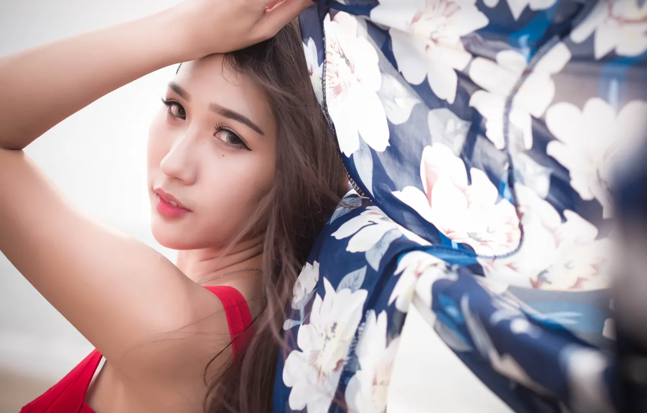 Фото обои взгляд, девушка, лицо, волосы, платок