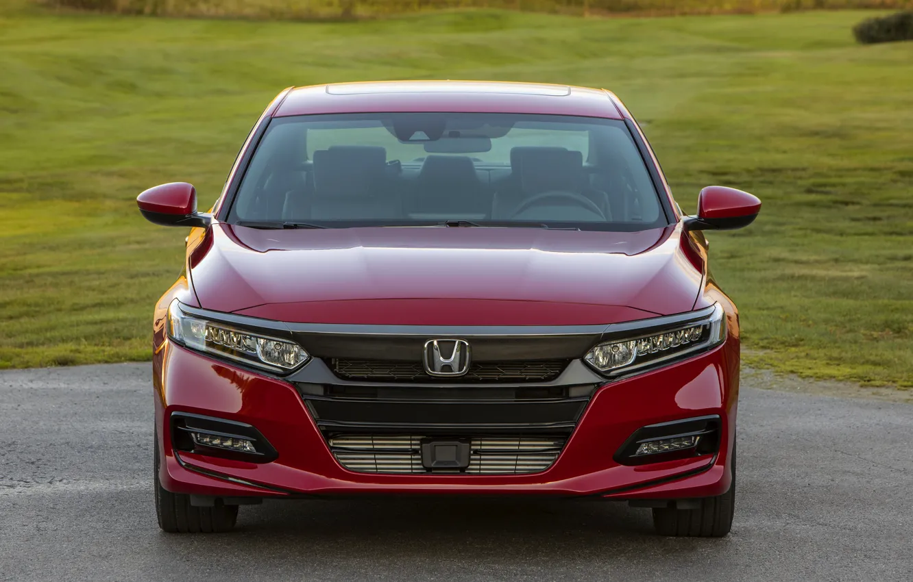 Фото обои красный, Honda, Accord, седан, вид спереди, 2018, четырёхдверный, 2.0T Sport