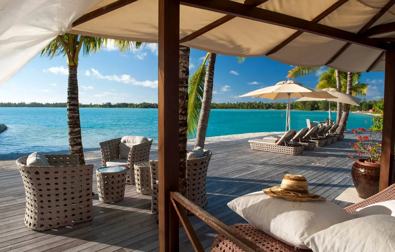 Фото обои пальмы, океан, вид, зонтики, терраса, hotel, Bora-Bora, resort