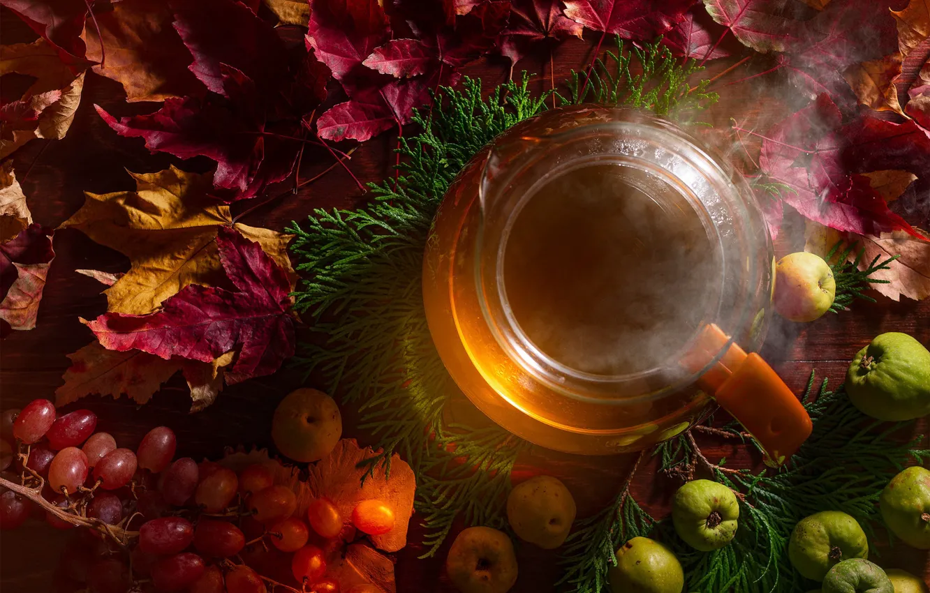 Фото обои осень, стекло, листья, свет, ветки, уют, тепло, чай