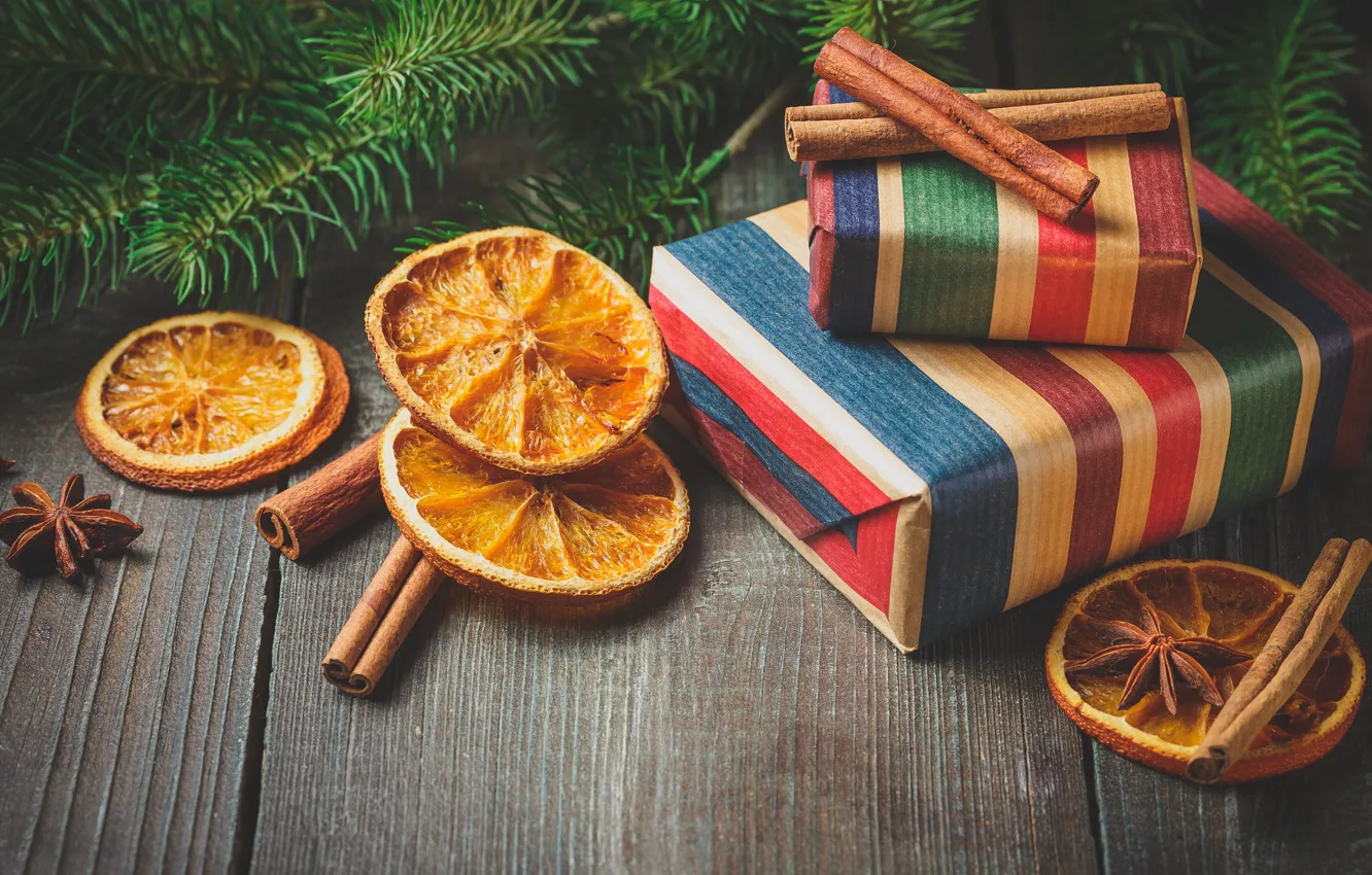 Фото обои украшения, елка, апельсин, Новый Год, Рождество, подарки, корица, happy