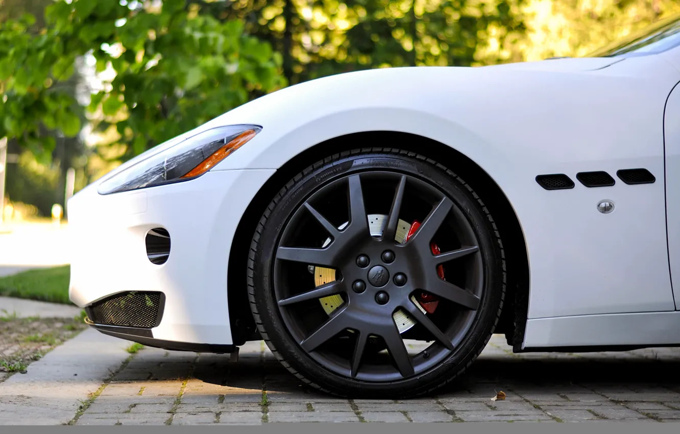 Фото обои белый, Maserati, колесо, матовый, диск, granturismo, wheel, whitem matt