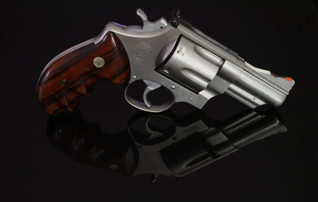 Фото обои револьвер, revolver, Smith &amp; Wesson, Смит-Вессона