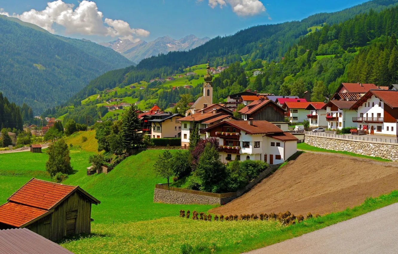 Фото обои лес, небо, трава, горы, дома, Германия, Бавария, городок