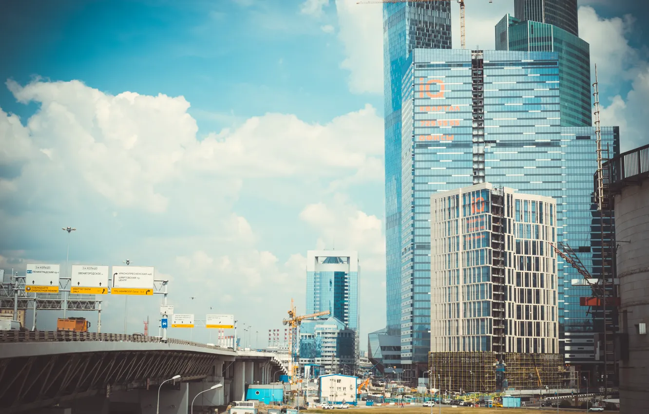 Фото обои city, light, summer, sky, deep, beautiful, view, skyscraper