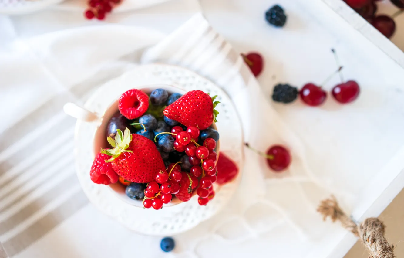 Фото обои ягоды, черника, клубника, тарелка, fresh, смородина, cup, berries