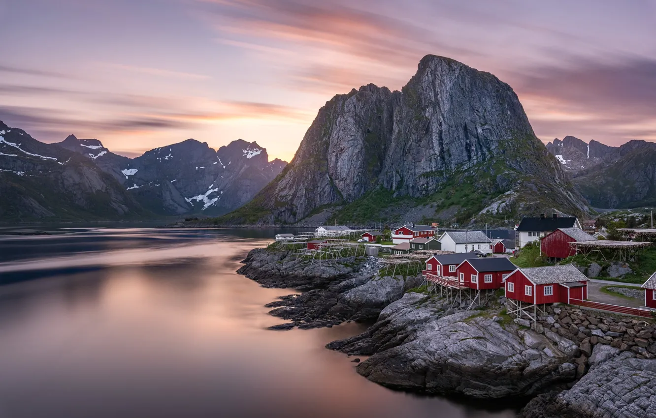 Фото обои облака, горы, камни, скалы, рассвет, берег, утро, Норвегия