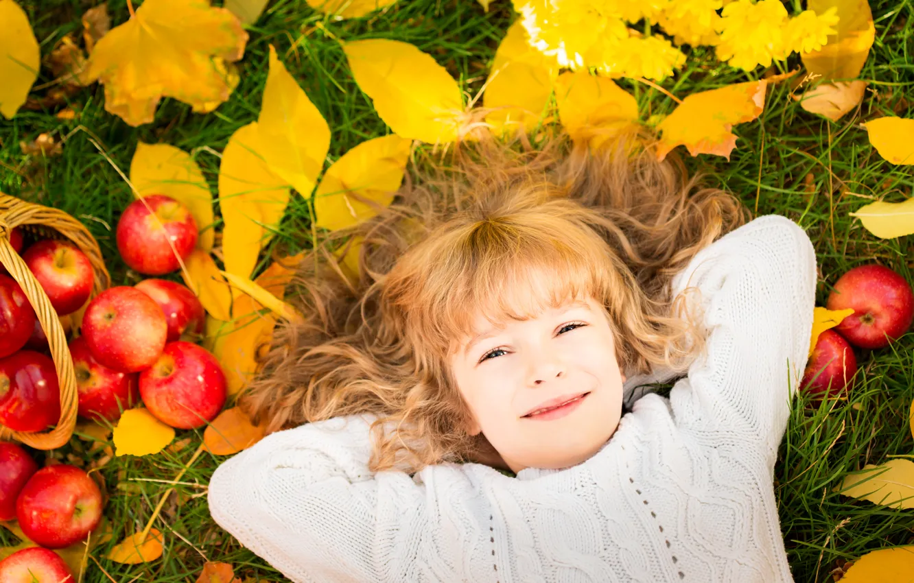 Фото обои осень, листья, яблоки, ребенок, autumn, child, apples
