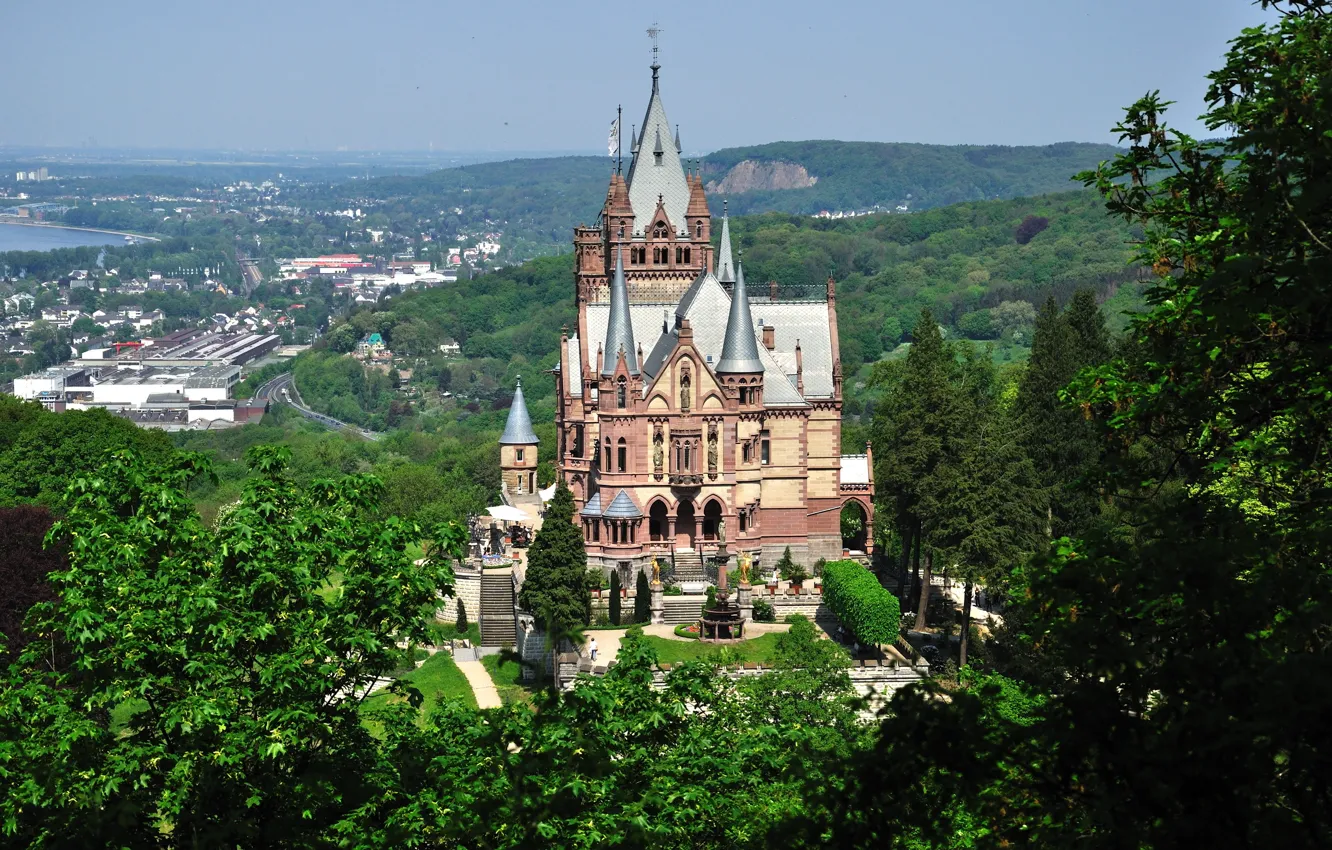 Фото обои зелень, лес, город, фото, замок, Германия, Castle, Drachenburg
