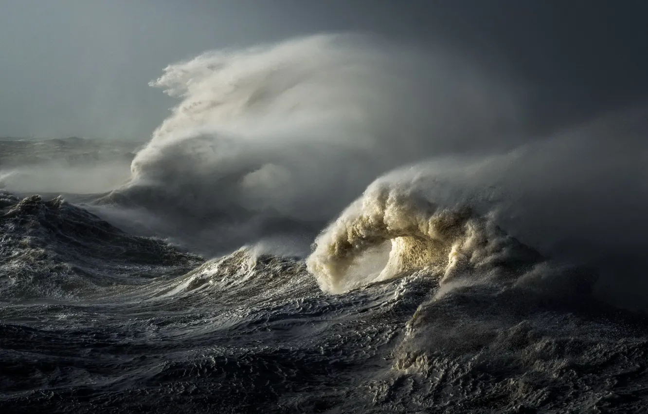 Фото обои море, волны, свет, тучи, шторм