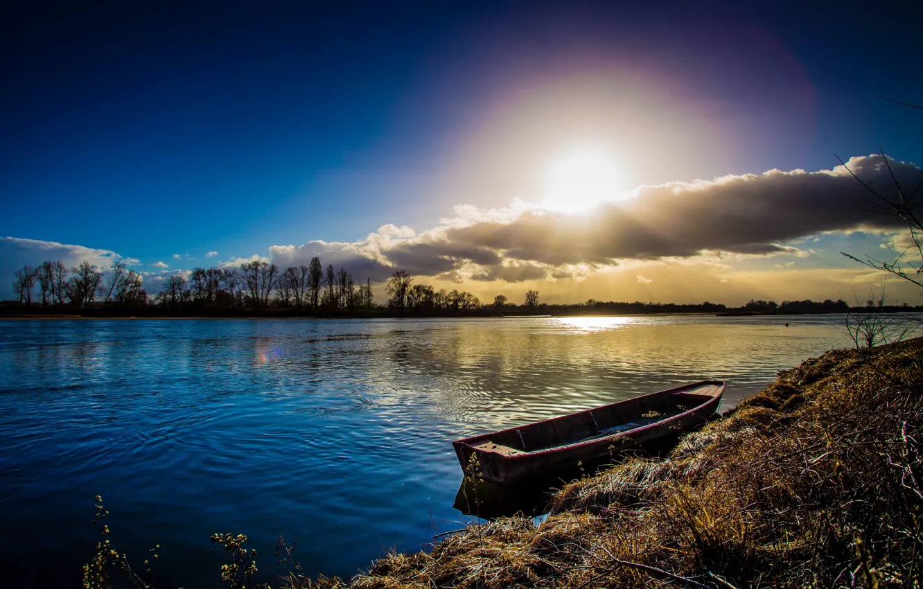Фото обои солнце, облака, река, лодка