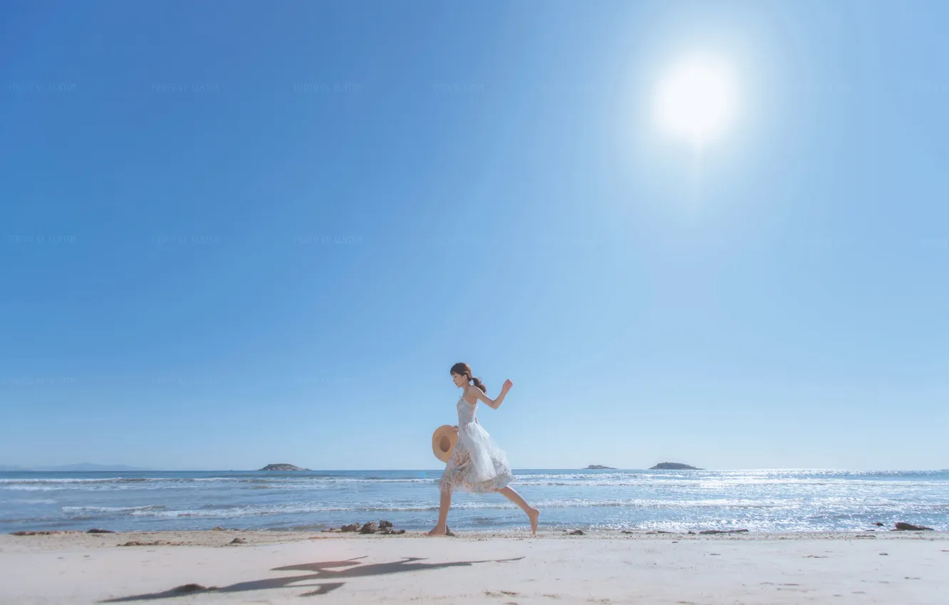 Фото обои Beautiful, Asian, Model, Beach, Water, Clear Sky, Woman, Ocean