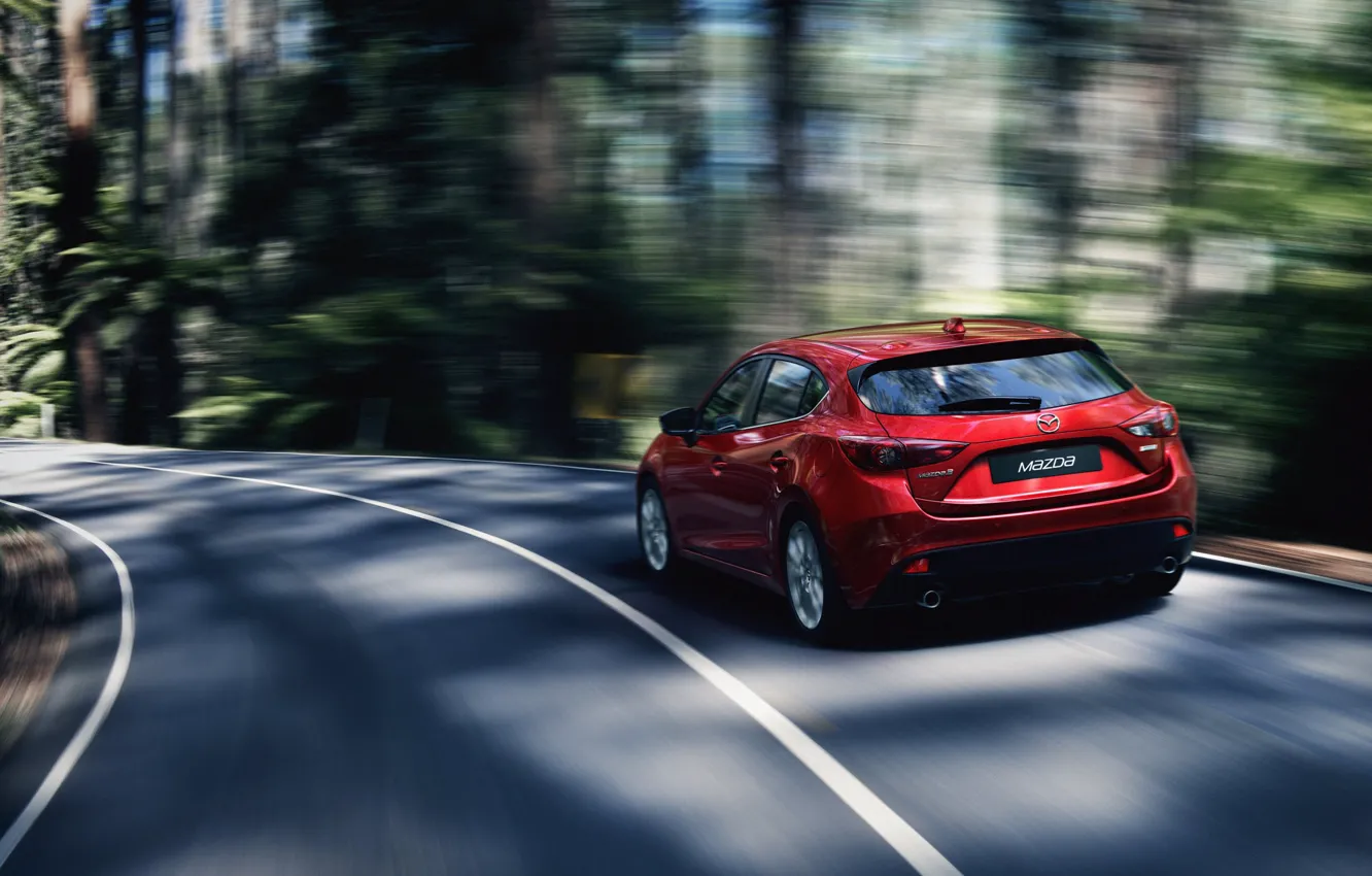 Фото обои лес, скорость, трасса, автомобиль, Mazda 3