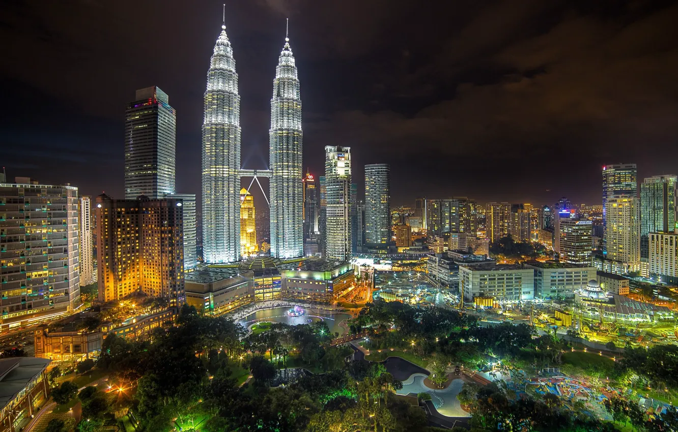 Фото обои пейзаж, ночь, огни, парк, Малайзия, Куала-Лумпур
