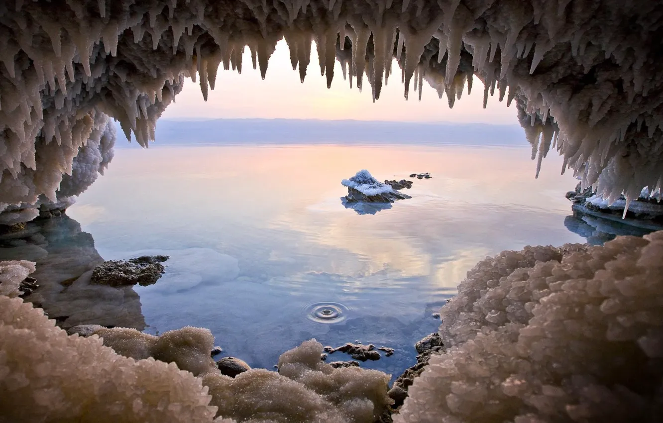 Фото обои зима, море, закат, камни, сосульки, пещера, sea, landscape