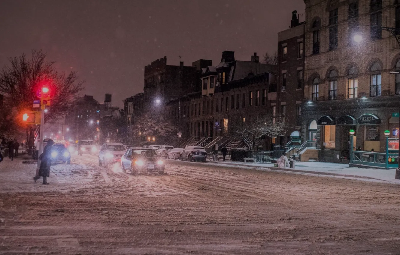 Фото обои red, night, winter, new york, snow, street, new york city, nyc