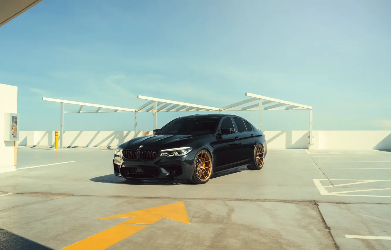 Фото обои Black, Gold, Wheels, F90