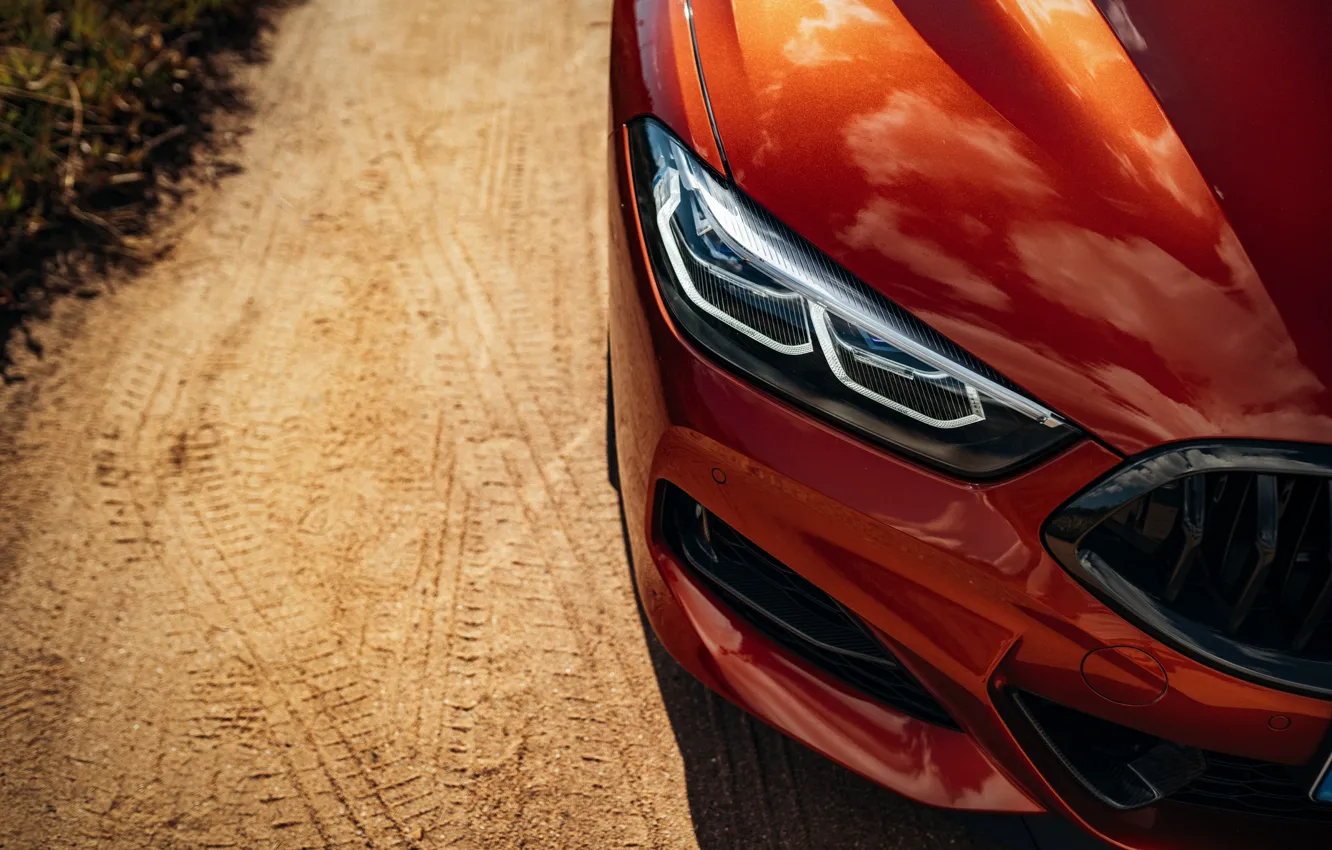 Фото обои купе, капот, BMW, бампер, Coupe, 2018, 8-Series, тёмно-оранжевый
