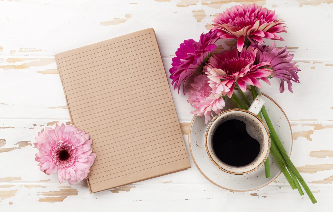 Фото обои цветы, герберы, wood, pink, flowers, coffee cup, good morning, with love