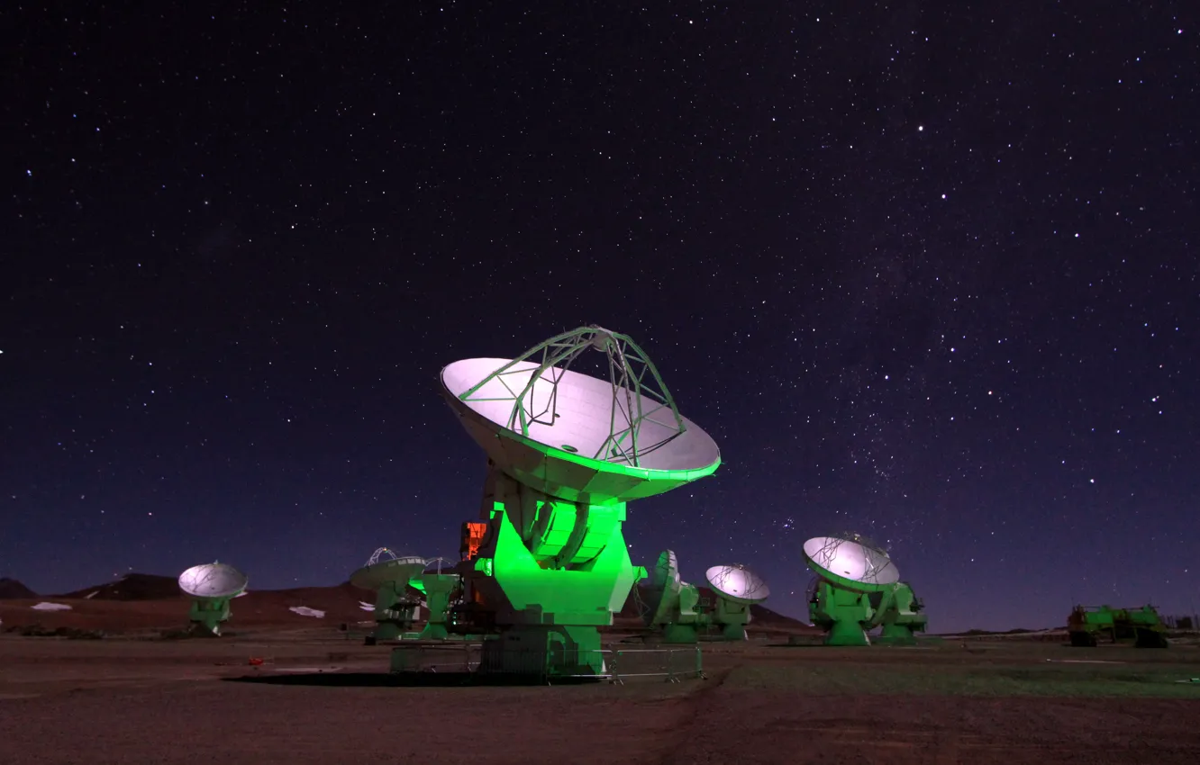 Фото обои антенны, Чили, Атакама, радиотелескопы, Atacama Large Millimeter Array, ALMA antennas under the Milky Way