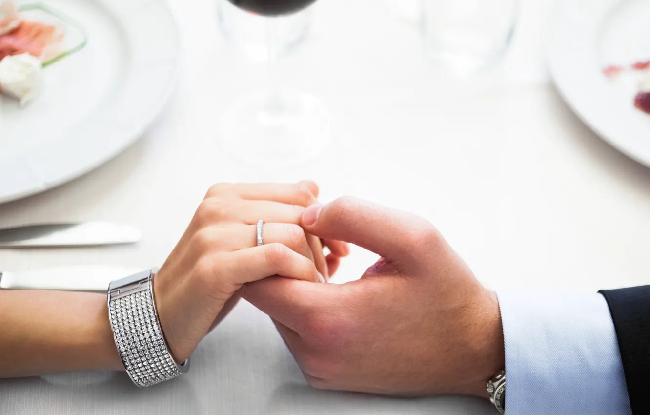 Фото обои love, couple, hands, Caresses