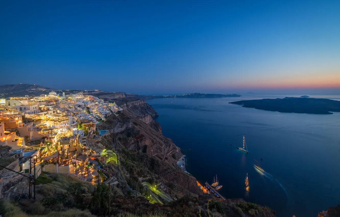 Фото обои море, острова, дома, корабли, вечер, Греция, Santorini, Greece