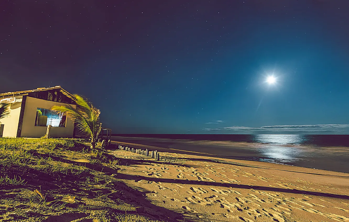 Фото обои море, пляж, ночь, дом, лунный свет, Бразилия, Баия, волны луна