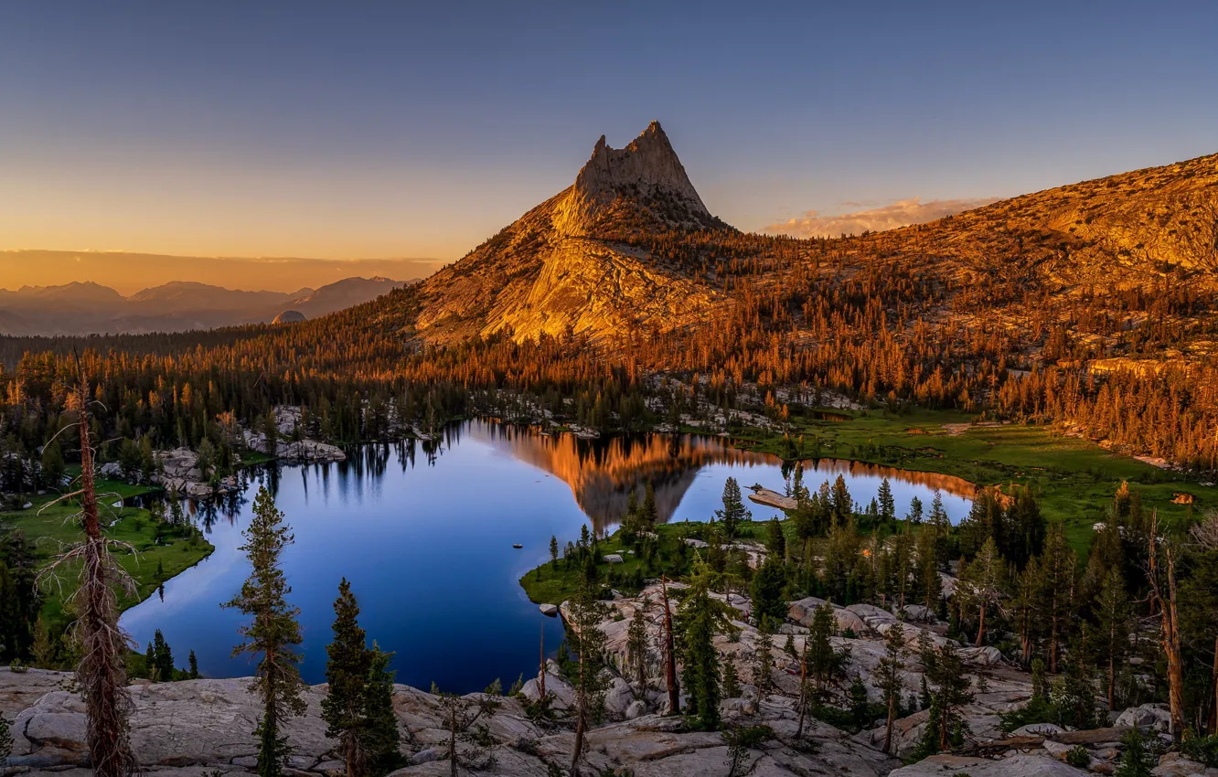 Фото обои деревья, озеро, отражение, гора, Калифорния, California, Yosemite National Park, Сьерра-Невада