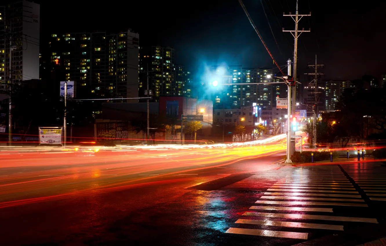 Фото обои дорога, ночь, город, огни, улица, зебра