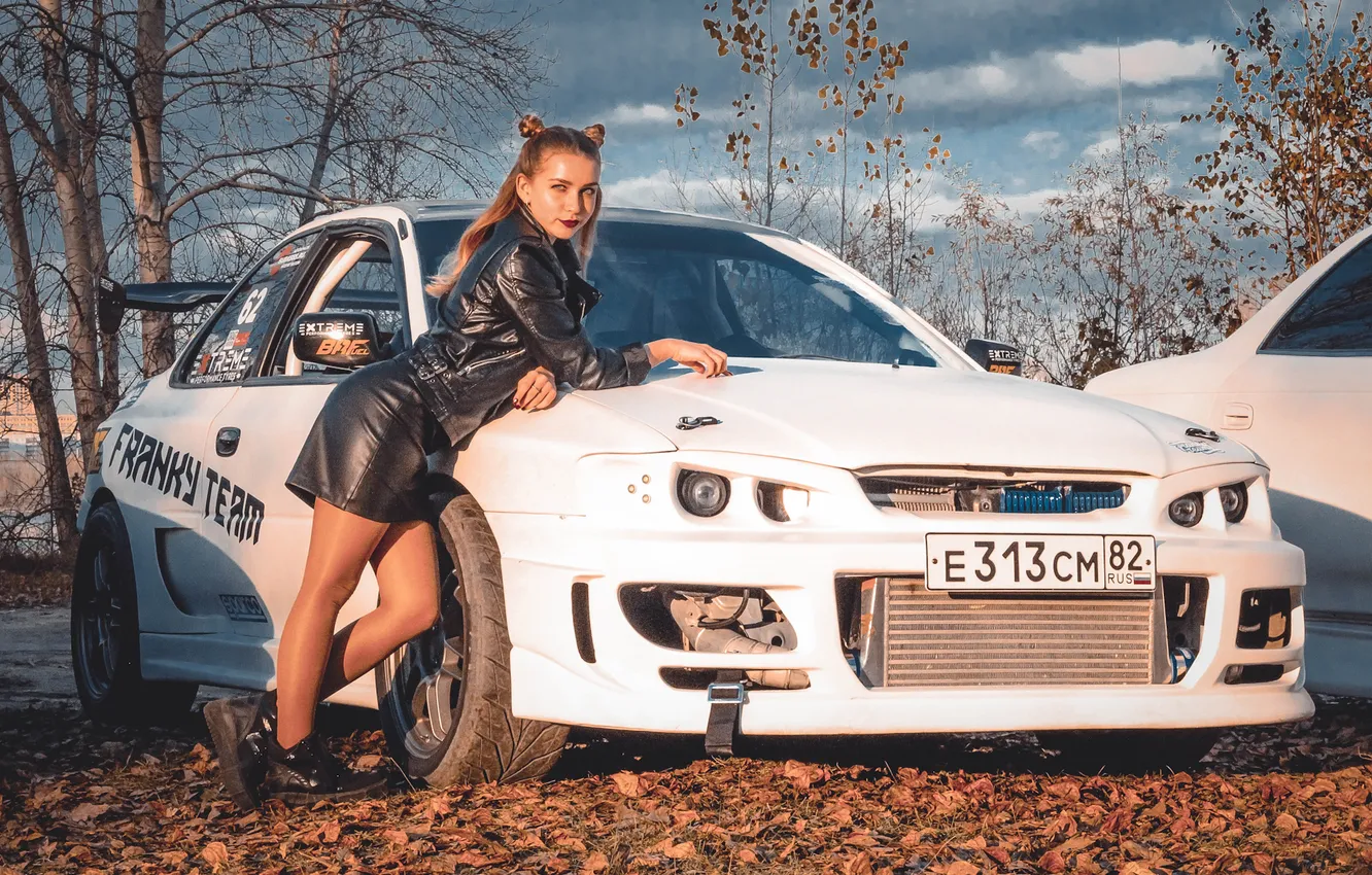 Фото обои car, girl, beautiful, model, leather, cute, jacket, long-haired