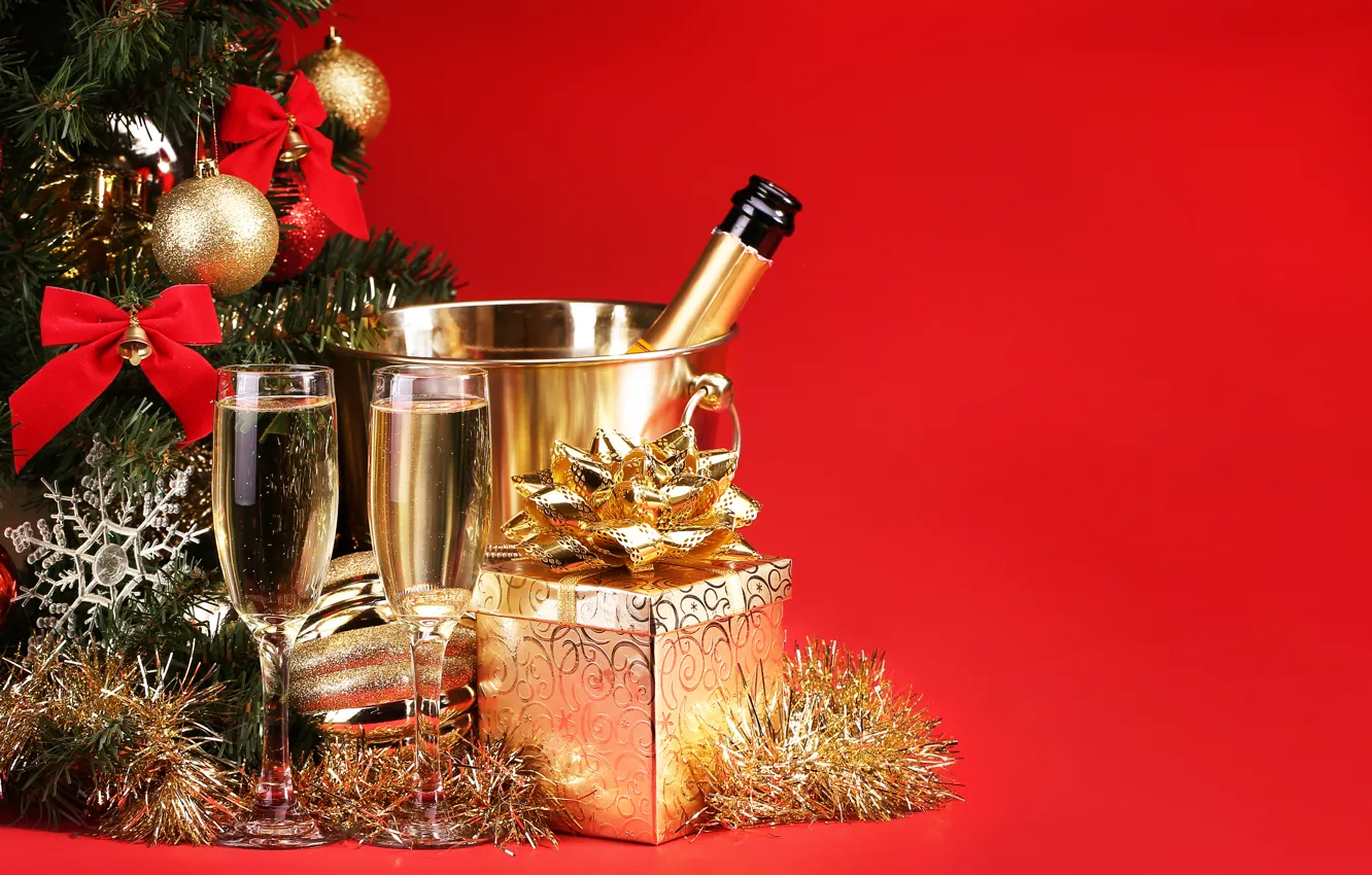 Фото обои украшения, подарок, елка, Новый Год, бокалы, шампанское