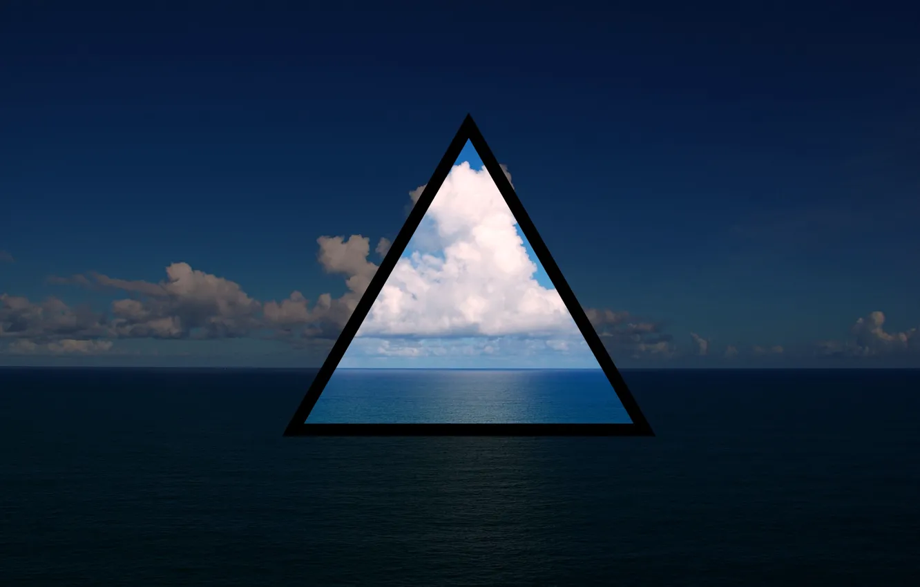 Фото обои море, небо, вода, облака, океан, треугольник