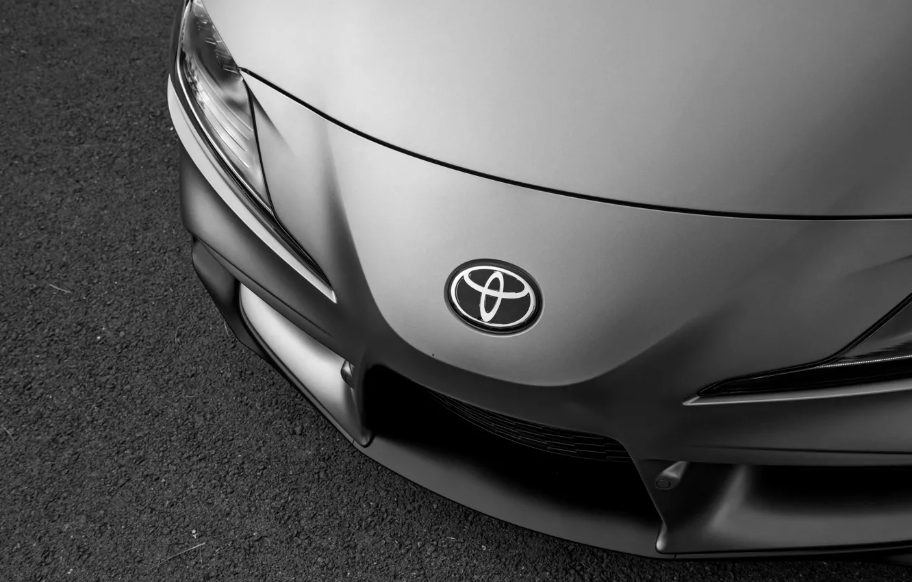 Фото обои серый, купе, капот, перед, эмблема, Toyota, Supra, пятое поколение
