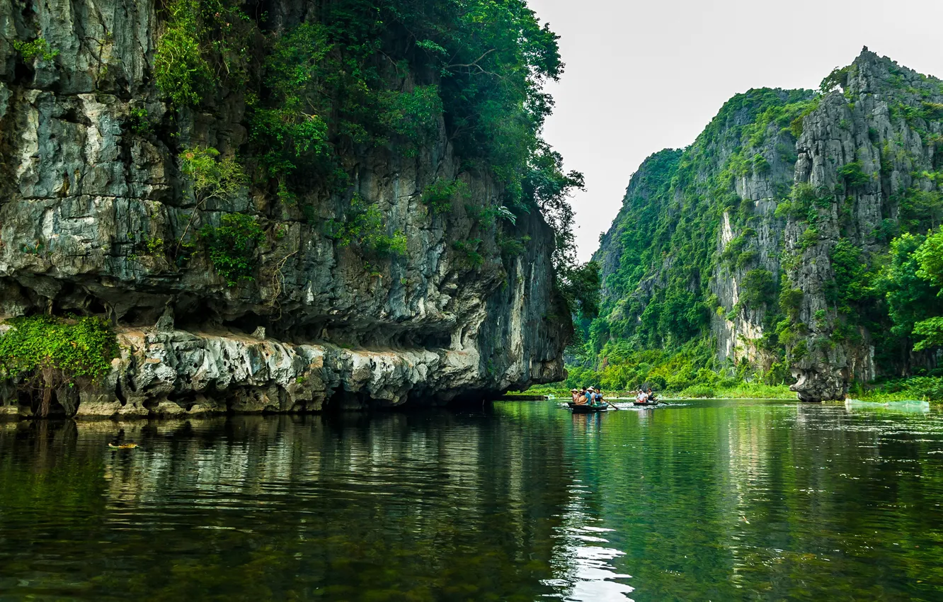 Фото обои река, скалы, лодки, Вьетнам