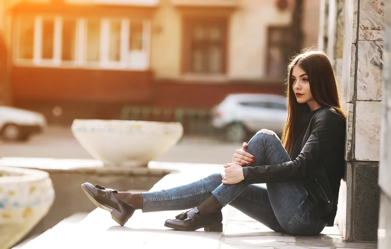 Фото обои girl, young, beautiful, model, jeans, jacket, long-haired