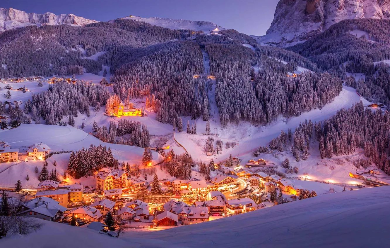 Фото обои зима, снег, горы, огни, долина, Италия, Доломитовые Альпы, Валь-Гардена