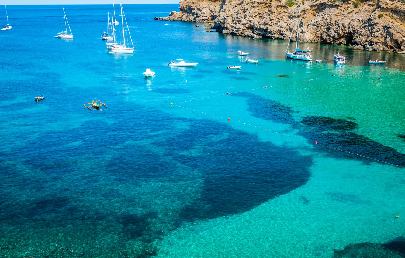 Фото обои море, тропики, камни, берег, яхты, лодки, Испания, Ibiza
