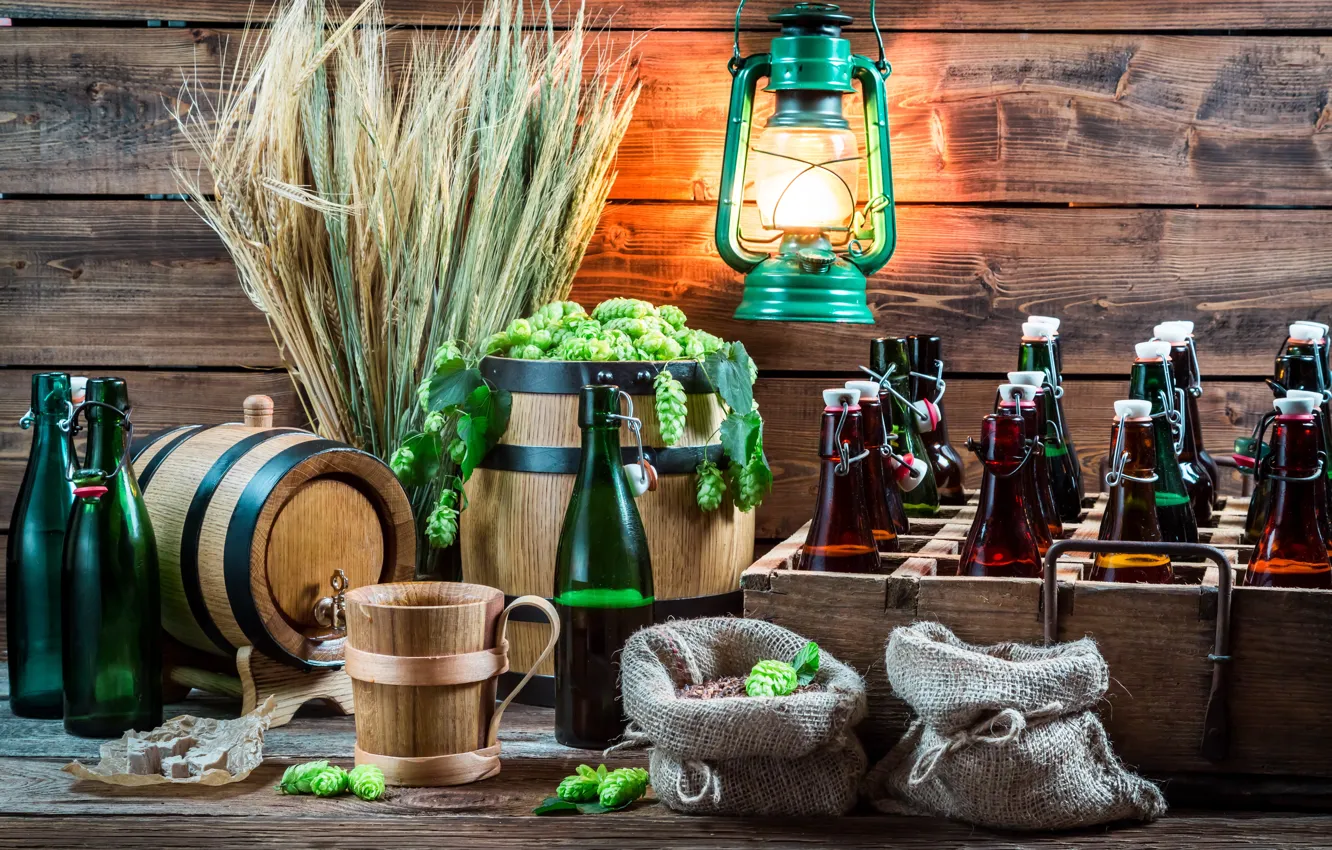 Фото обои пшеница, алкоголь, фонарь, бутылки, beer, wheat, хмель, hops