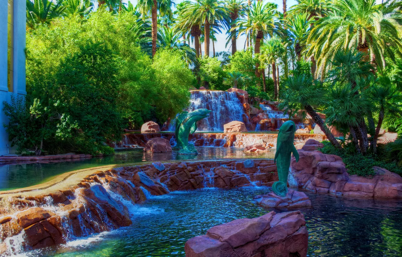 Фото обои зелень, дизайн, парк, камни, пальмы, водопад, Лас-Вегас, США