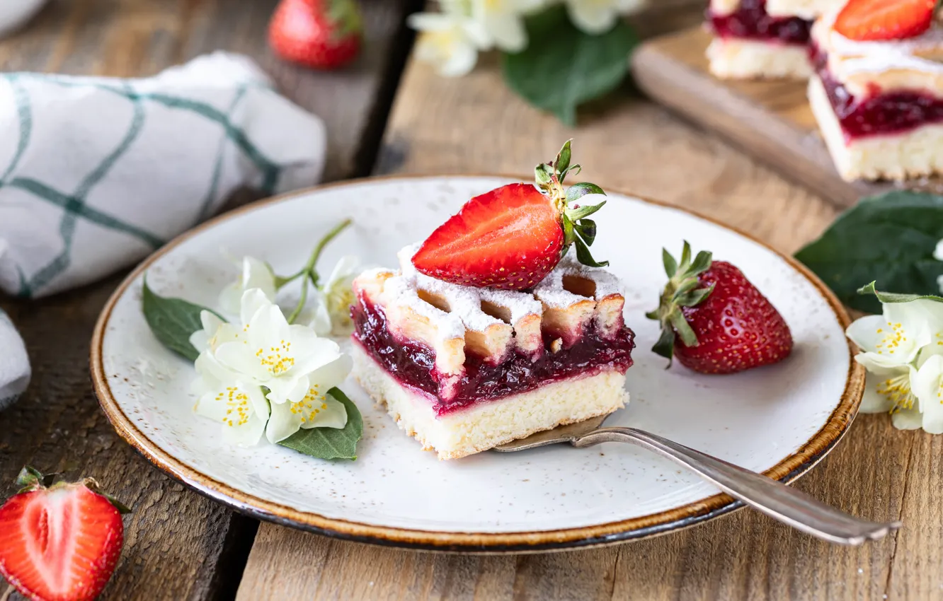 Фото обои ягоды, клубника, пирог, десерт, кусочек, Karina Klachuk