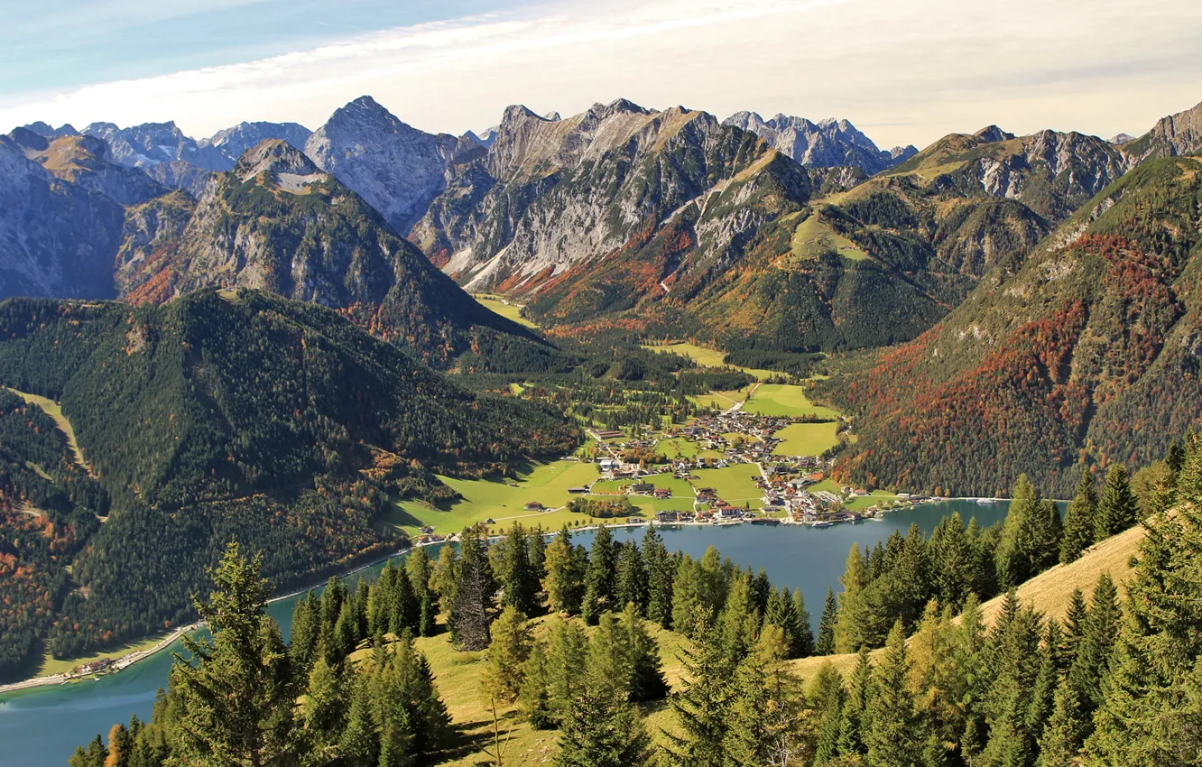 Фото обои лес, небо, солнце, деревья, горы, река, дома, Австрия