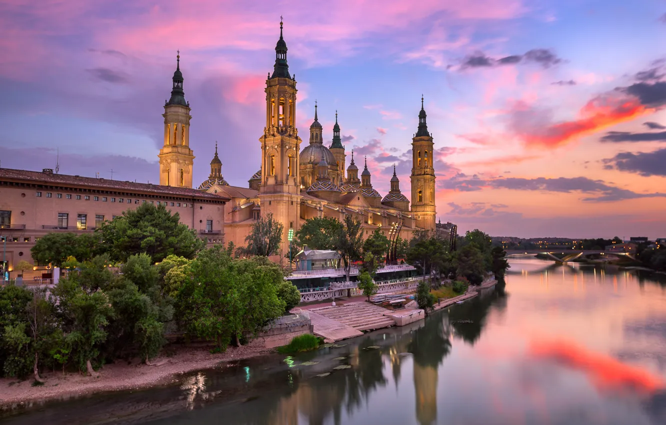 Фото обои закат, мост, город, река, здания, собор, башни, Испания