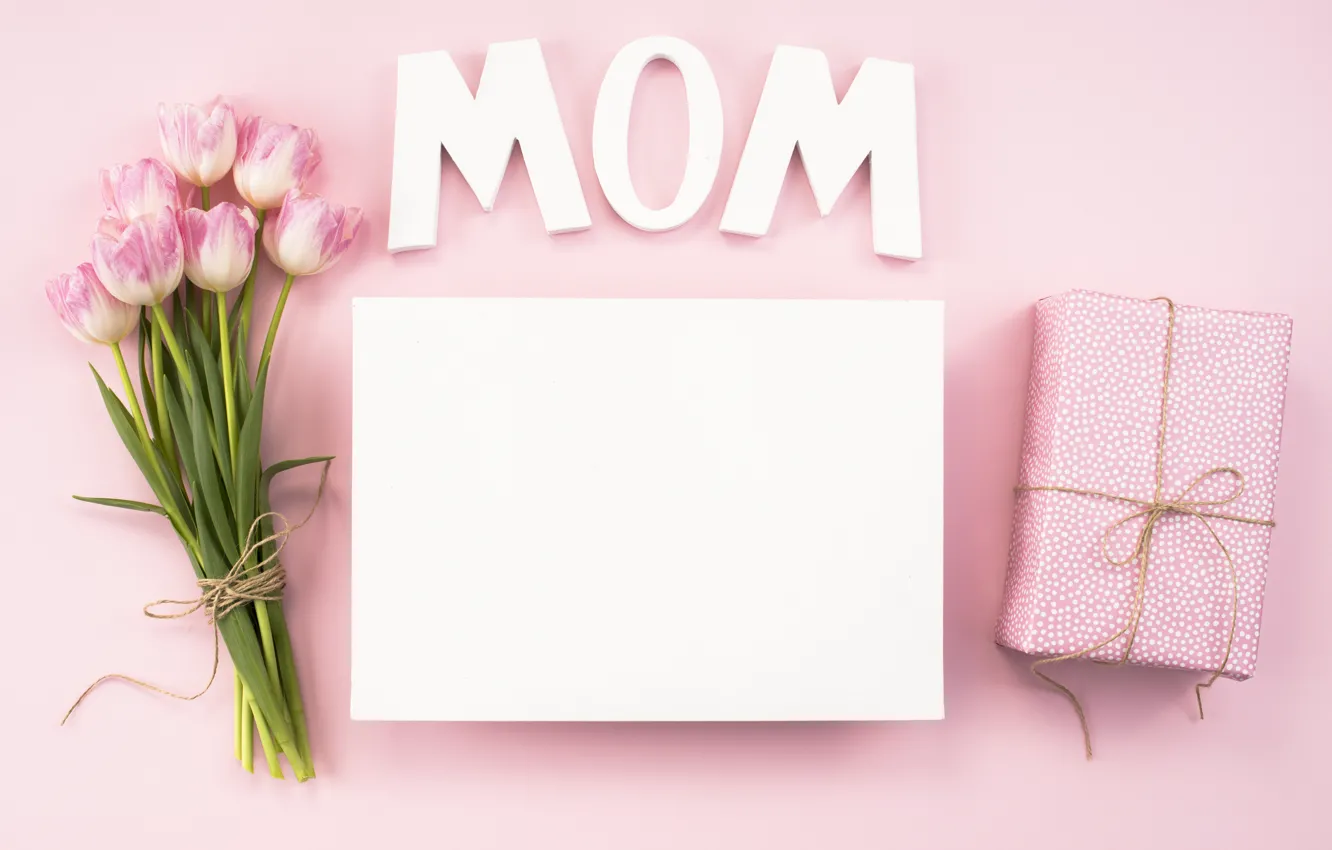 Фото обои праздник, подарок, надпись, букет, тюльпаны, mom