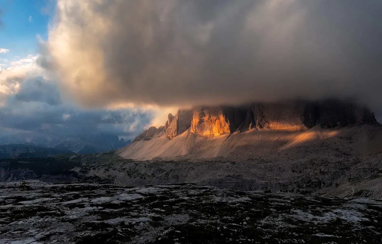Фото обои небо, облака, свет, горы, тучи, скалы, облако, Италия