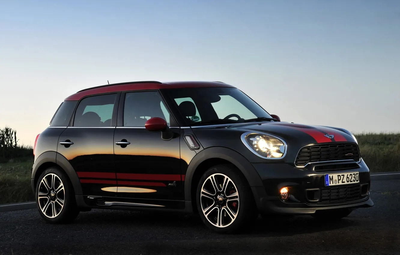 Фото обои небо, чёрный, Mini, Countryman, передок, кроссовер, Мини, John Cooper Works