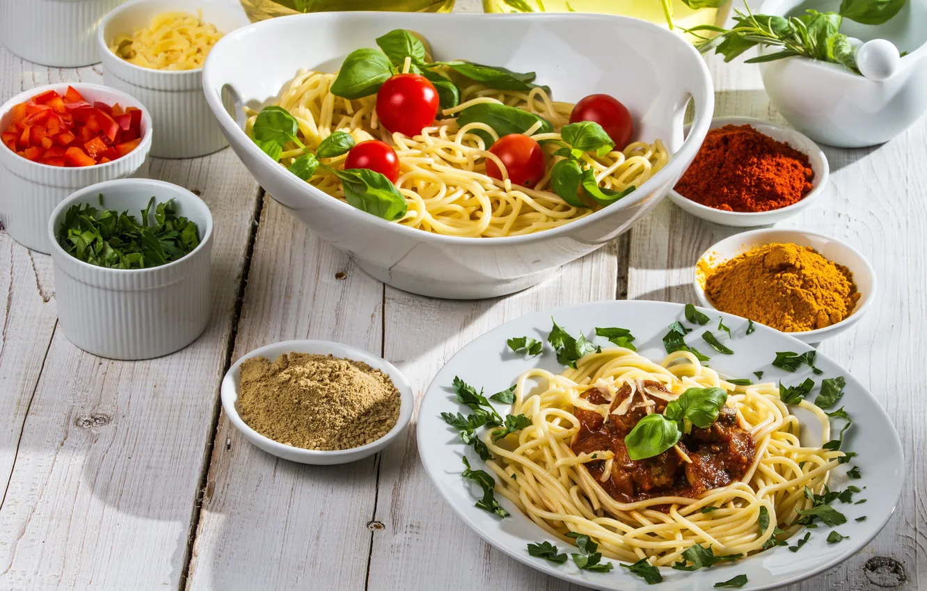 Фото обои зелень, еда, мясо, помидоры, спагетти, специи, макароны, meat