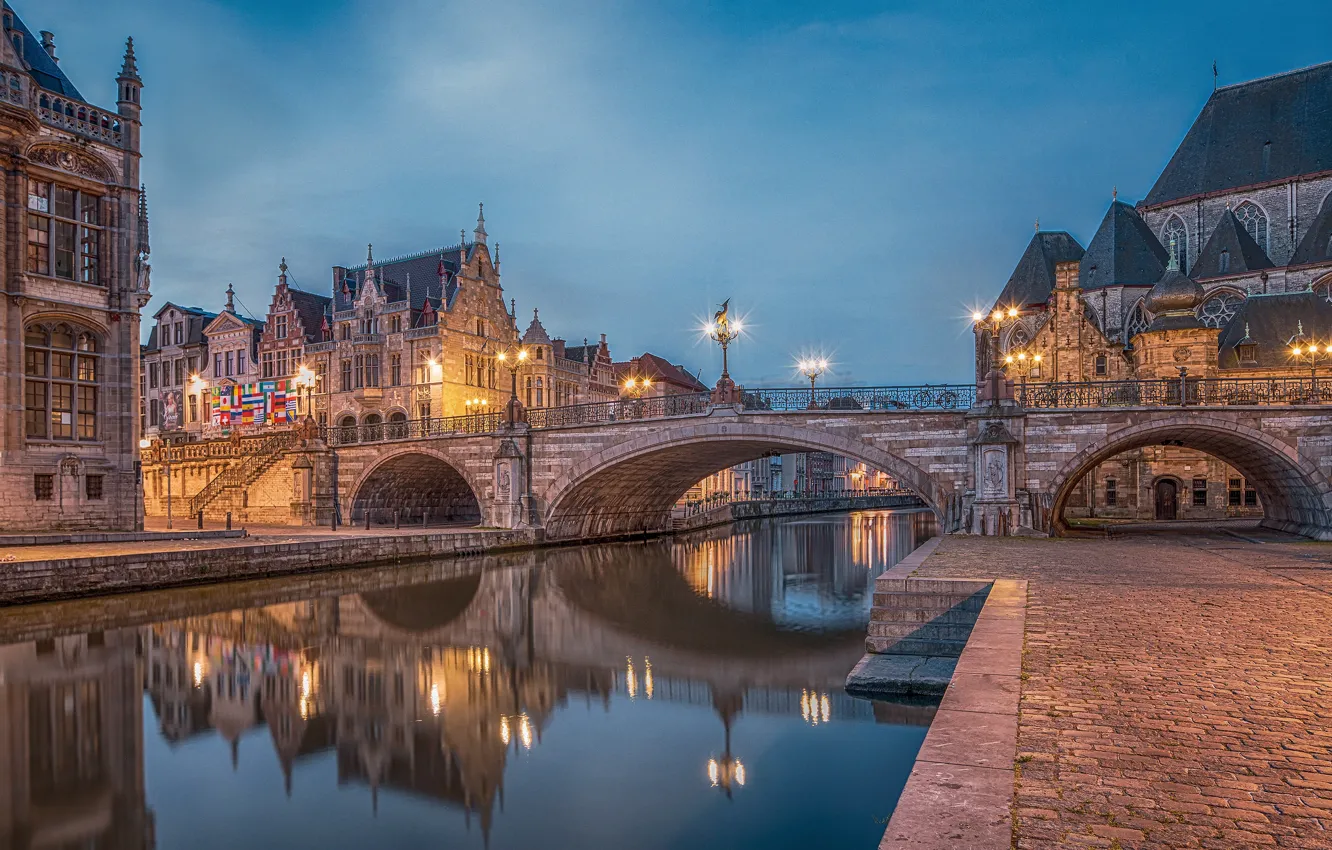 Фото обои мост, город, река, здания, фонари, Бельгия, Гент, башенки