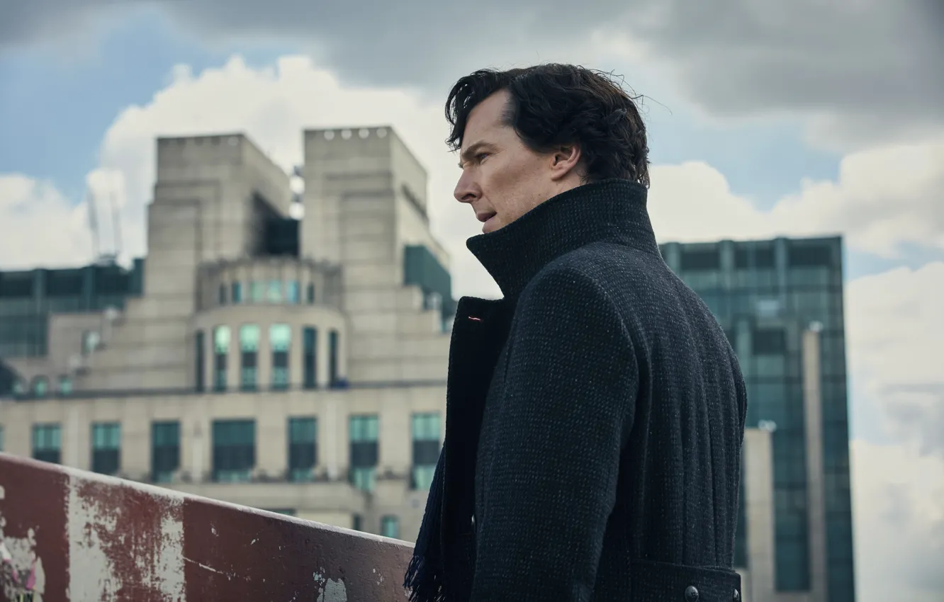 Фото обои город, профиль, детектив, Шерлок Холмс, пальто, Sherlock, Sherlock BBC, Sherlock Holmes