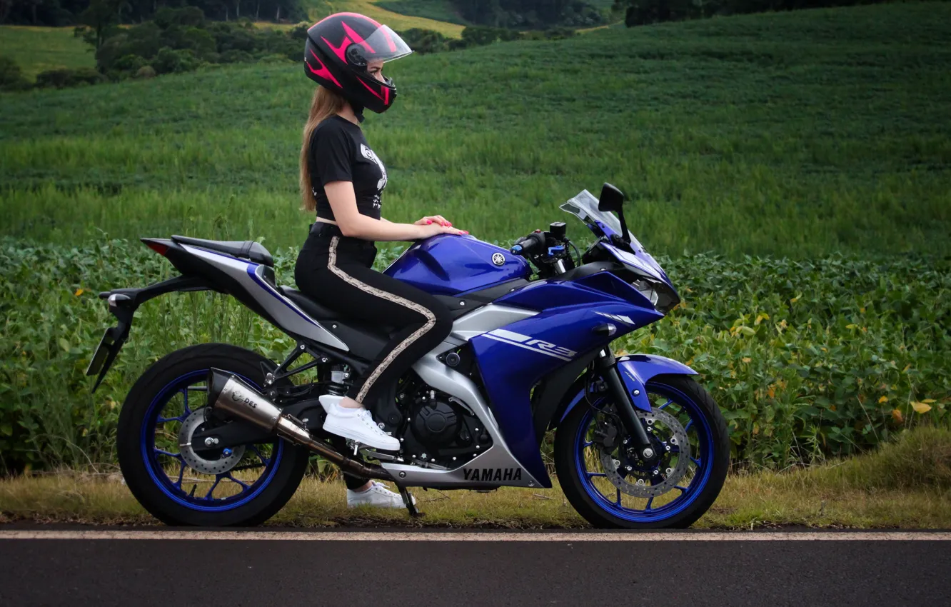 Фото обои girl, yamaha, moto, motorcycle, model, pretty, blonde, pose
