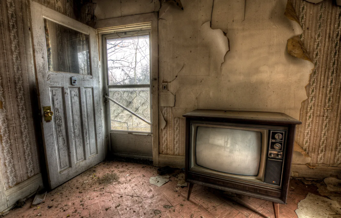 Фото обои комната, дверь, телевизор